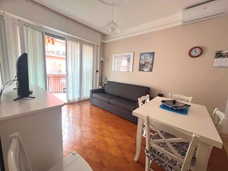 Bilocale in Affitto a San Bartolomeo al Mare, 60 m², arredato