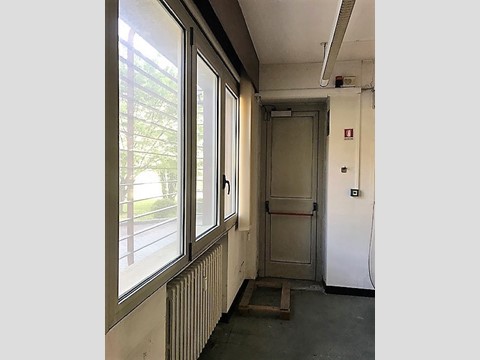 Ufficio in Vendita a Gravellona Toce, 430'000€, 470 m²