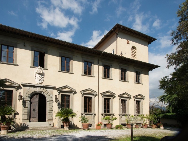 Casa Indipendente in Vendita a San Giuliano Terme, 3'000'000€, 2060 m², con Box