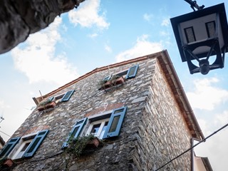 Casa Semi Indipendente in Vendita a Ameglia, zona Montemarcello, 300'000&euro;, 80 m²