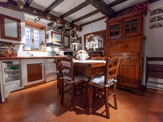 Casa Semi Indipendente in Vendita a Ameglia, zona Montemarcello, 300'000&euro;, 80 m²