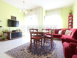 Quadrilocale in Vendita a Vicenza, 110'000€, 101 m², con Box