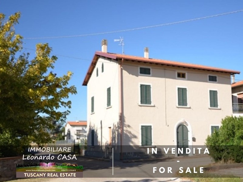 Casa Semi Indipendente in Vendita a Cerreto Guidi, 205'000€, 220 m²