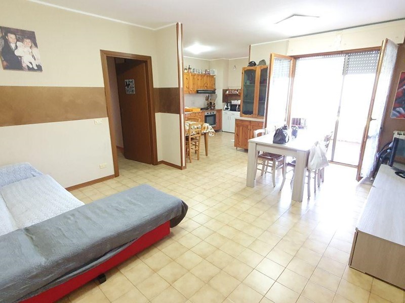 Trilocale in Vendita a Massa, zona Ricortola, 179'000€, 80 m², arredato