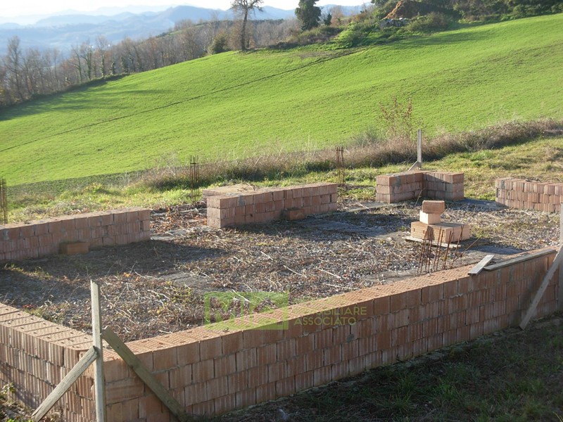Terreno agricolo in Vendita a Amandola, zona Campagna, 90'000€, 322 m²