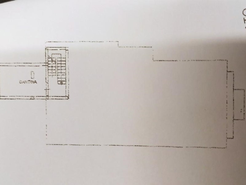 Immobile commerciale in Vendita a Capannori, zona Guamo, 390'000€, 280 m²