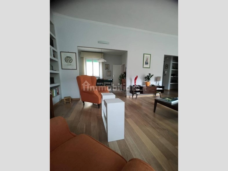 Appartamento in Vendita a Pisa, 370'000€, 170 m², arredato
