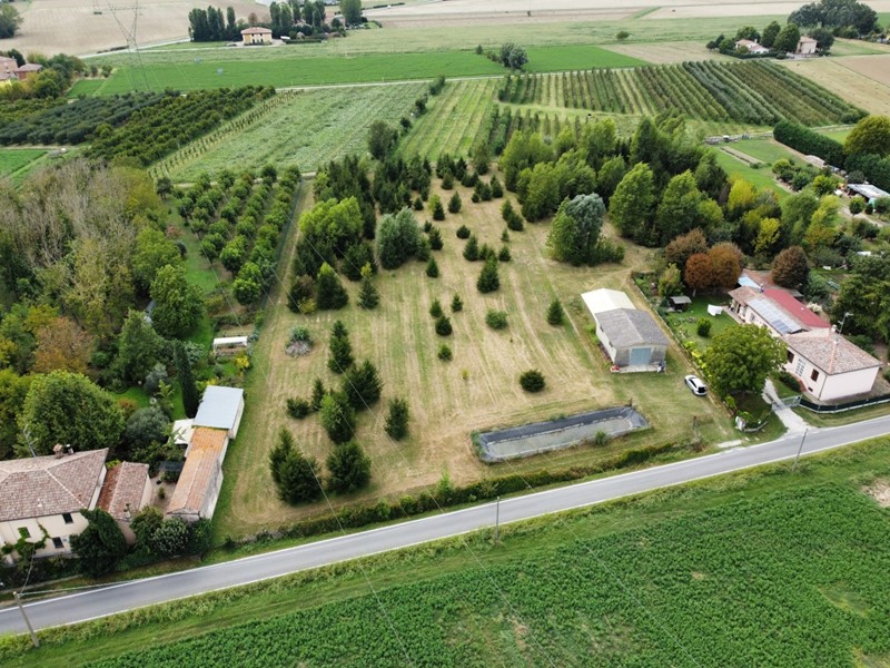 Magazzino in Vendita a Minerbio, 95'000€, 80 m²