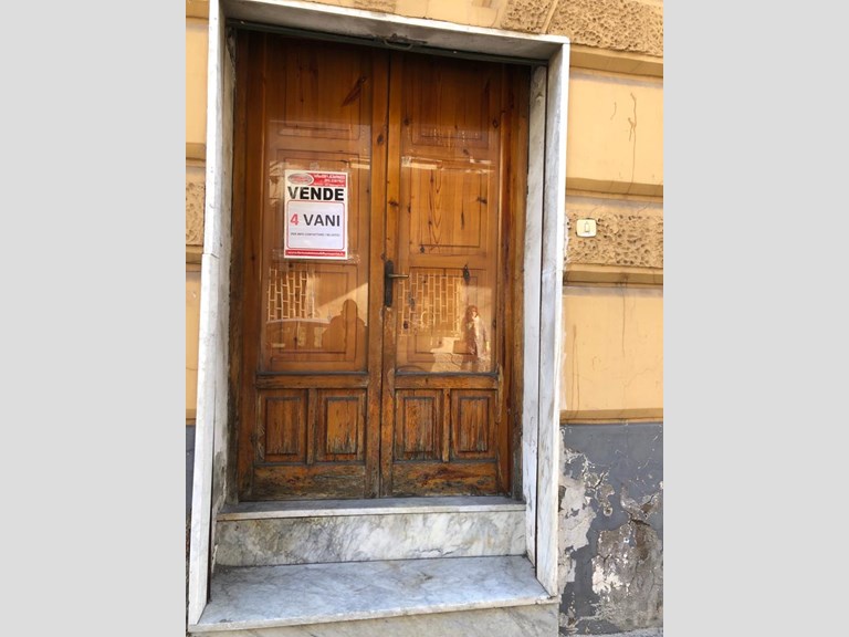 Appartamento in Vendita a Cardito, 90'000€, 135 m²