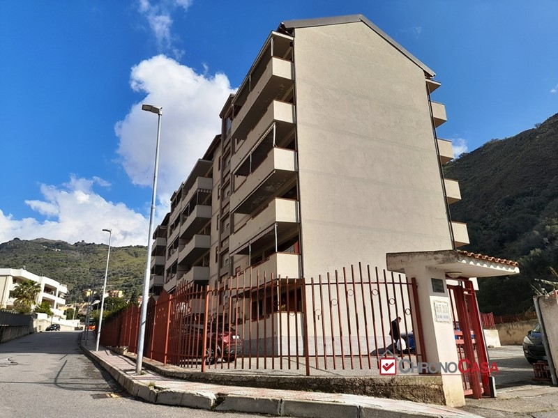 Appartamento in Vendita a Messina, 110'000€, 115 m²