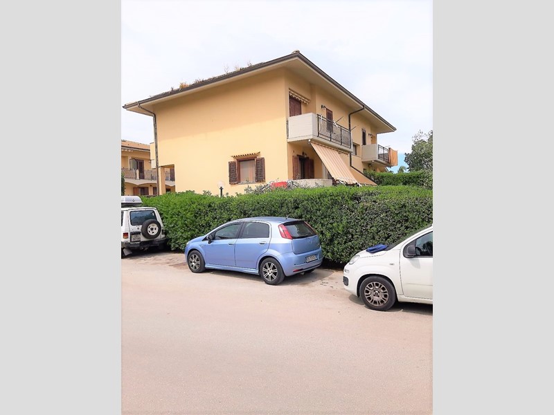 Villa in Vendita a Siracusa, 299'000&euro;, 200 m², con Box