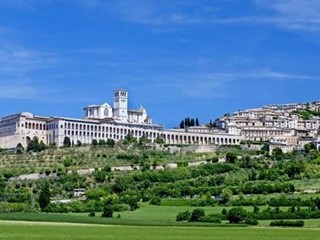 Terreno agricolo in Vendita a Assisi, 28'000€, 3000 m²