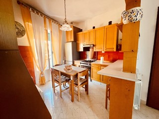 Quadrilocale in Vendita a Sarzana, zona Sarzana centro, 175'000€, 85 m²
