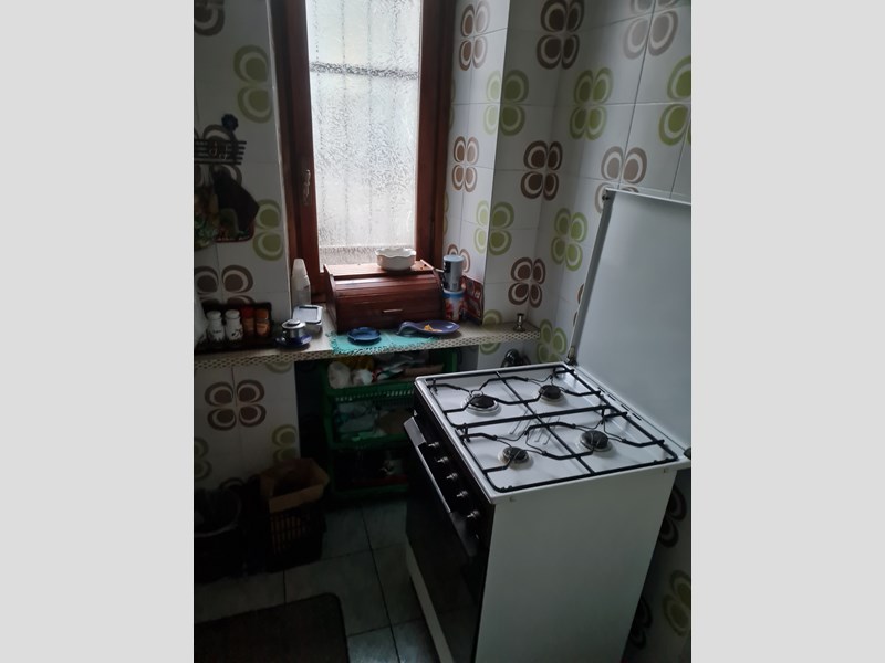 Trilocale in Vendita a Torino, zona SANTA RITA, 100'000€, 75 m², arredato