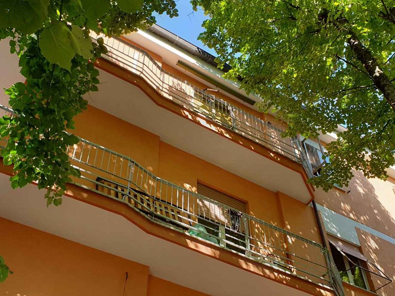 Appartamento in Vendita a Viterbo, zona Grotticella Mazzetta, 125'000€, 140 m²