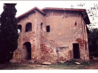 Villa in Vendita a San Miniato, zona Bucciano, 350'000€, 300 m²