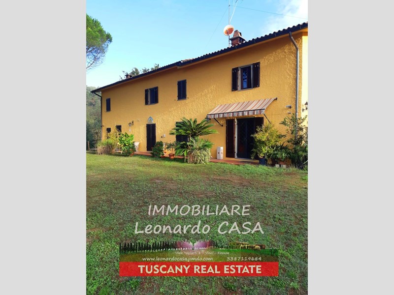 Casale in Vendita a Monsummano Terme, 530'000€, 340 m²