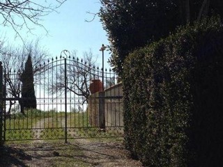 Casa di corte in Vendita a Vinci, zona Sovigliana, 540'000€, 250 m²