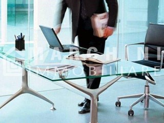 Ufficio in Vendita a Lucca, zona San Filippo, 300'000€, 150 m²