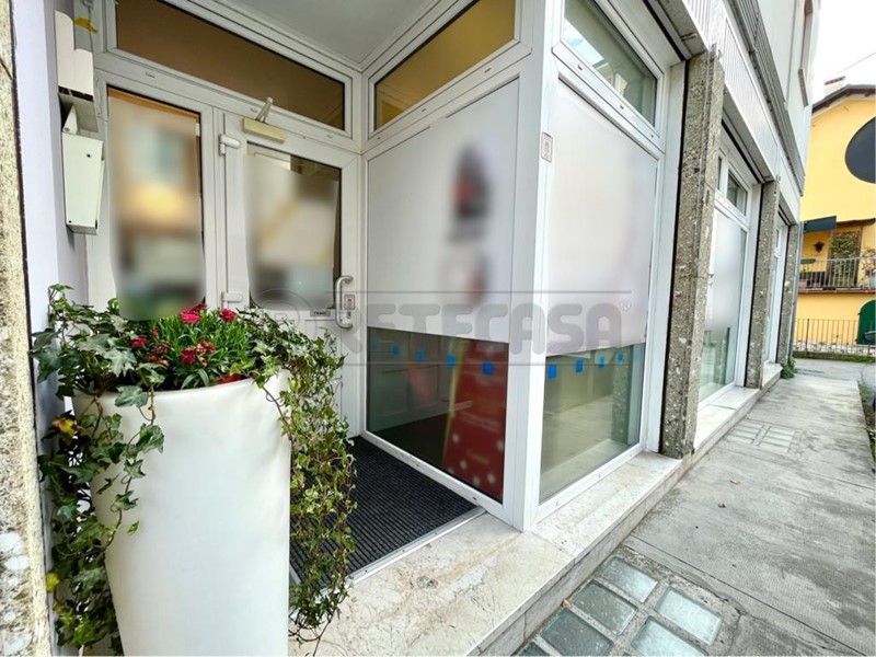Immobile commerciale in Vendita a Valdagno, zona CENTRO, 65'000€, 90 m²