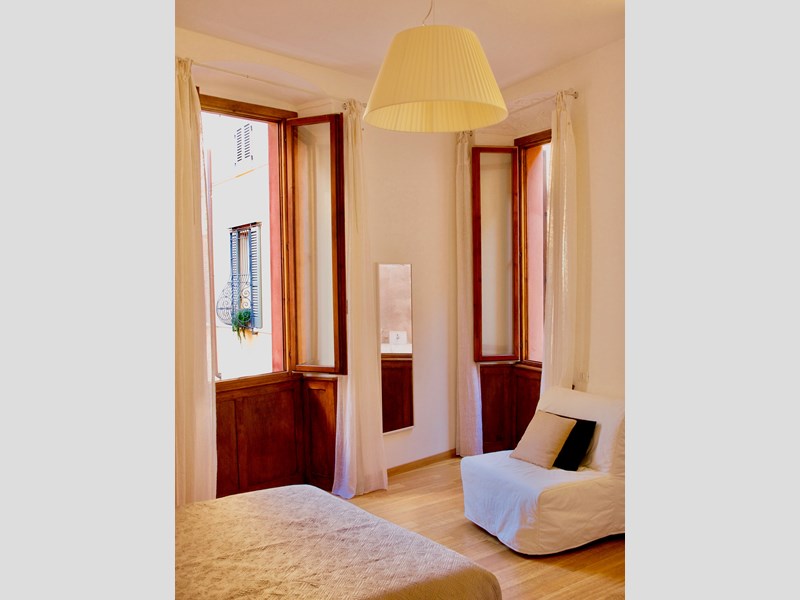 Monolocale in Affitto a Brescia, zona Centro, 1'050€, 40 m², arredato