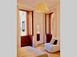 Monolocale in Affitto a Brescia, zona Centro, 1'050€, 40 m², arredato