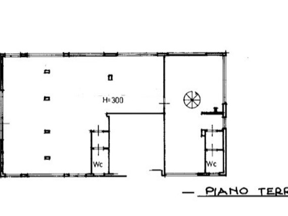 Ufficio in Affitto a Ponsacco, 1'500€, 230 m²