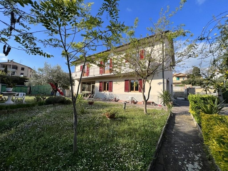 Casa Indipendente in Vendita a Guardistallo, 460'000€, 250 m², arredato, con Box