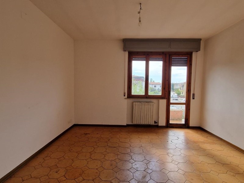 Appartamento in Vendita a Pisa, 260'000&euro;, 100 m², con Box