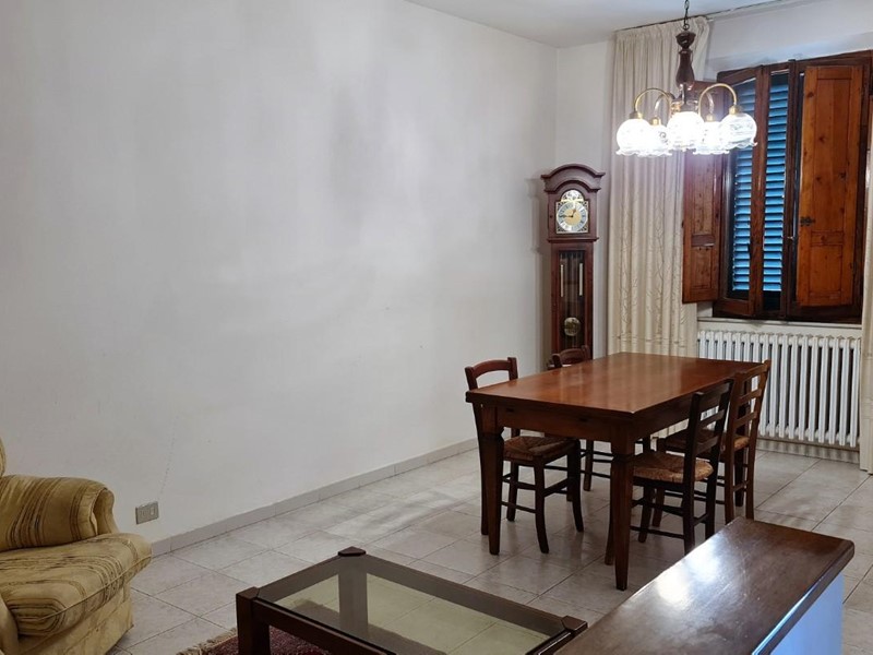 Casa Indipendente in Vendita a San Miniato, 175'000€, 180 m²