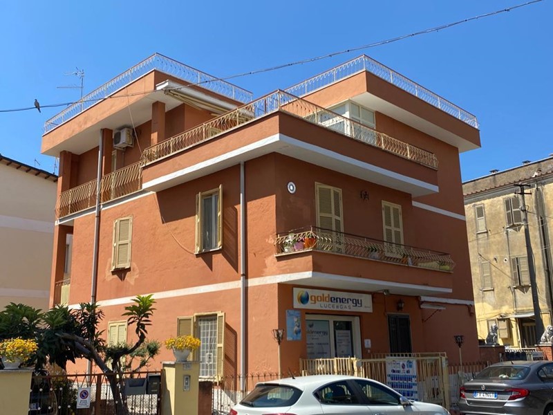 Immobile commerciale in Vendita a Tivoli, zona Villa Adriana, 58'000&euro;, 38 m²
