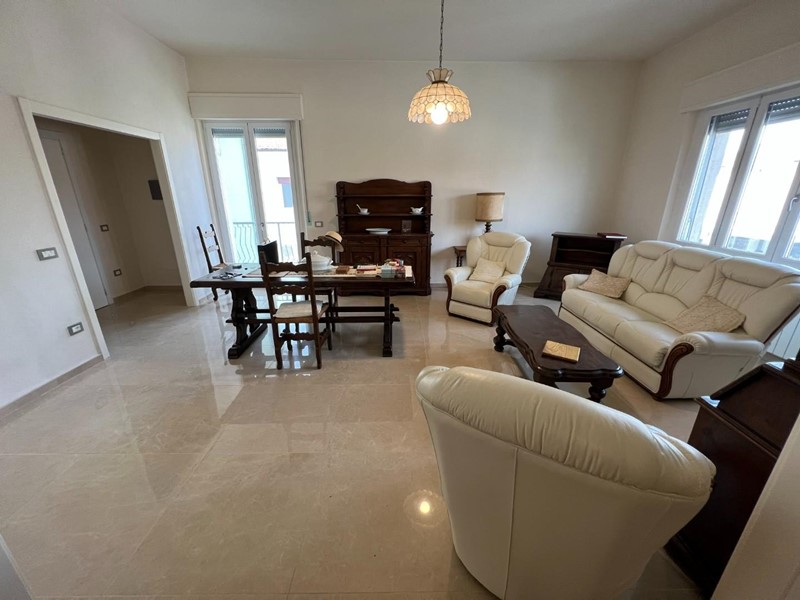 Villa in Vendita a Bibbona, zona La California, 550'000€, 280 m², arredato