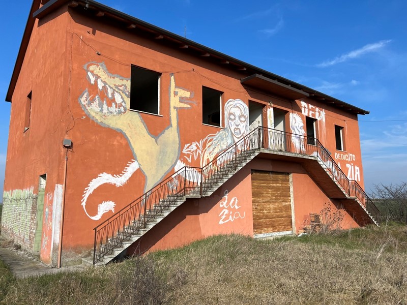 Casa Indipendente in Vendita a Crevalcore, 55'000€, 370 m²