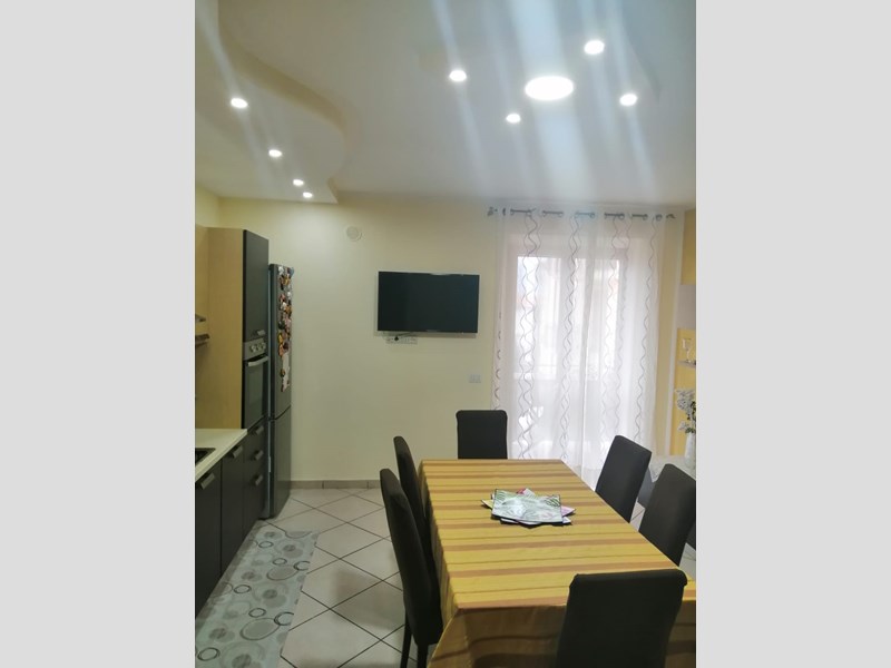 Trilocale in Vendita a Mugnano del Cardinale, 86'000€, 90 m², arredato, con Box