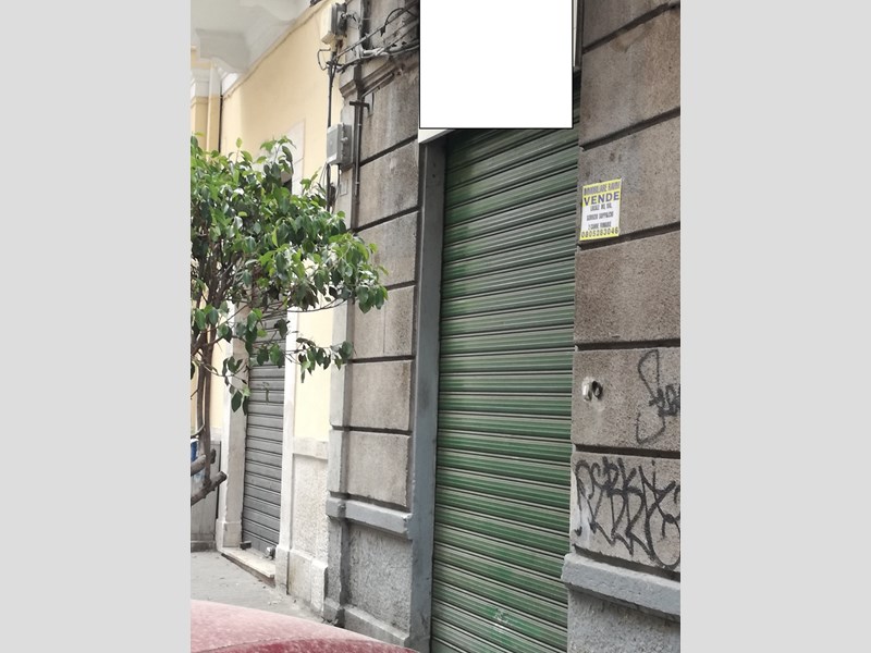 Immobile commerciale in Affitto a Bari, zona via manzoni,217, 1'000€, 100 m²