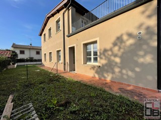 Trilocale in Vendita a Vinci, zona Sovigliana, 250'000€, 82 m²