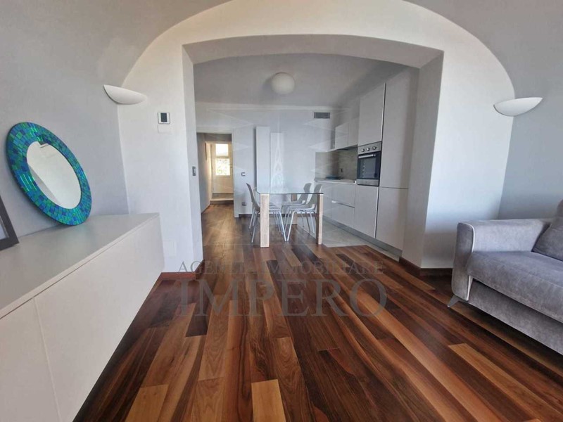 Casa Semi Indipendente in Vendita a Ventimiglia, zona Grimaldi, 200'000€, 55 m²