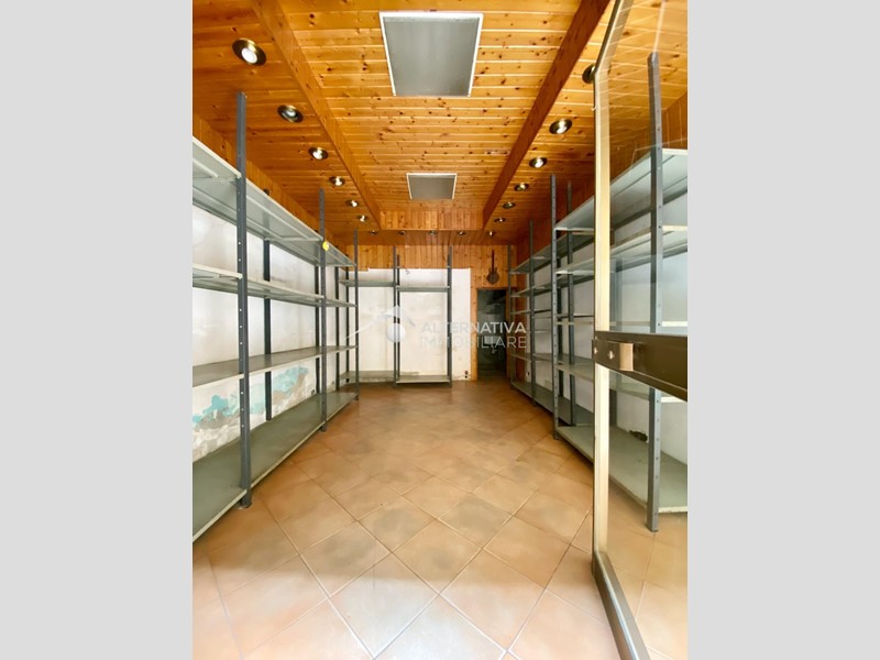 Magazzino in Vendita a Pisa, 25'000€, 18 m²