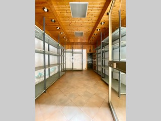 Magazzino in Vendita a Pisa, 25'000€, 18 m²