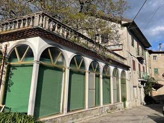 Casa Semi Indipendente in Vendita a Villa Basilica, zona Boveglio, 140'000€, 460 m²