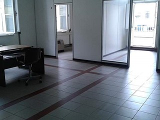 Ufficio in Vendita a Pontedera, 155'000€, 150 m²