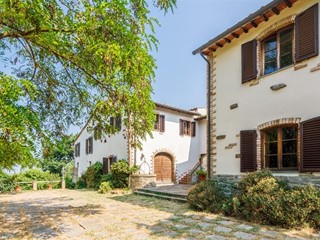 Casale in Vendita a Montespertoli, 1'300'000€, 850 m²