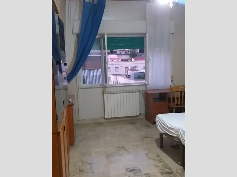Appartamento in Affitto a Messina, zona centro, 230€, arredato