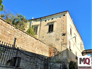 Casa Indipendente in Vendita a Teano, zona Pugliano, 350'000€, 400 m²