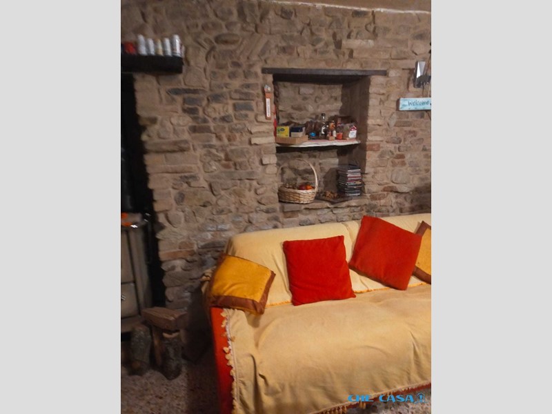 Casa Semi Indipendente in Vendita a Saludecio, 69'000€, 74 m²