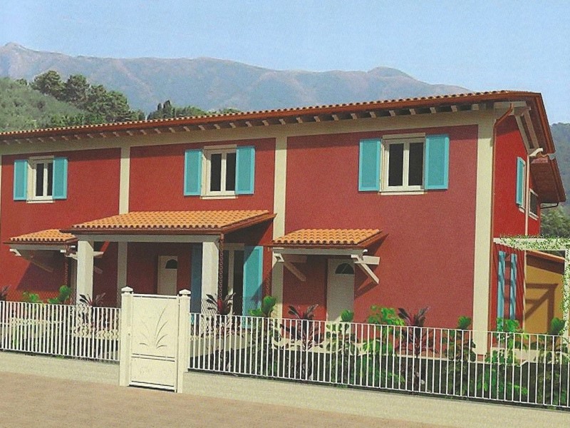 Villa in Vendita a Massarosa, 370'000€, 120 m²