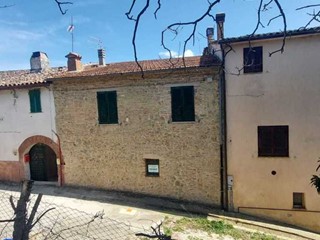 Casa Semi Indipendente in Vendita a Todi, 43'000€, 95 m², arredato