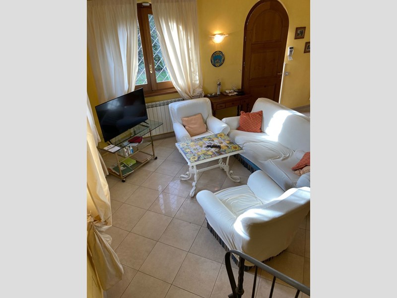 Casa Indipendente in Affitto a Pietrasanta, zona Fiumetto, 150 m², arredato