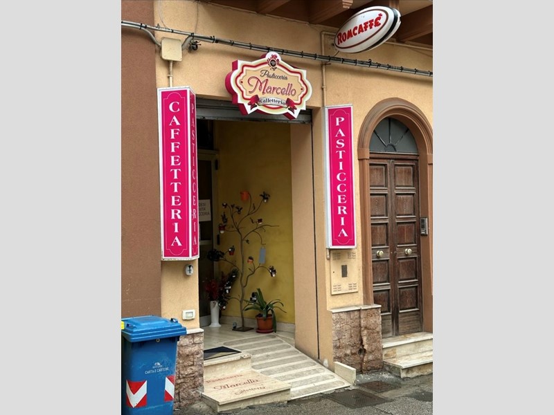 Attività commerciale in Vendita a Ortona, 35'000€, 81 m²
