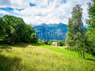 Rustico in Vendita a Aymavilles, zona Ozein, 60'000&euro;, 237 m²